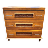 Vintage 1970s chest of drawers: wood and rattan, splayed legs.
