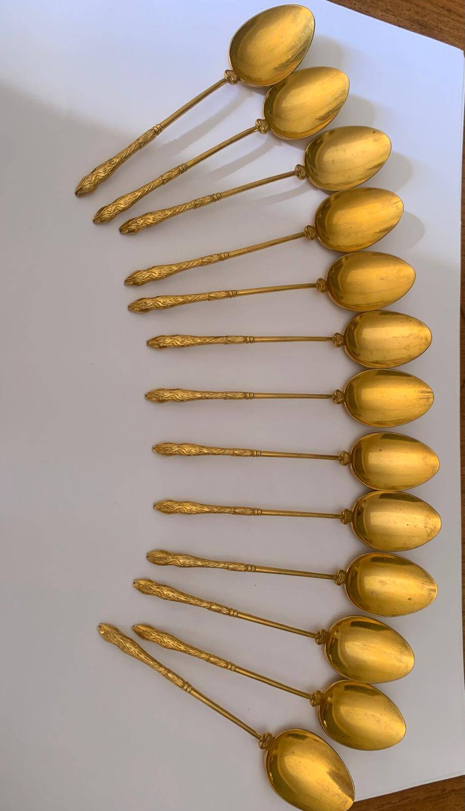 12 cuillères à moka en vermeil