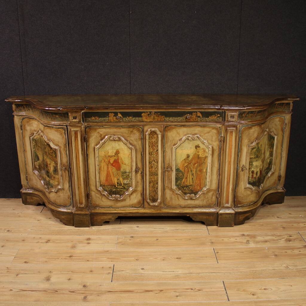 Great lacquered and painted Venetian sideboard from the 20th century
