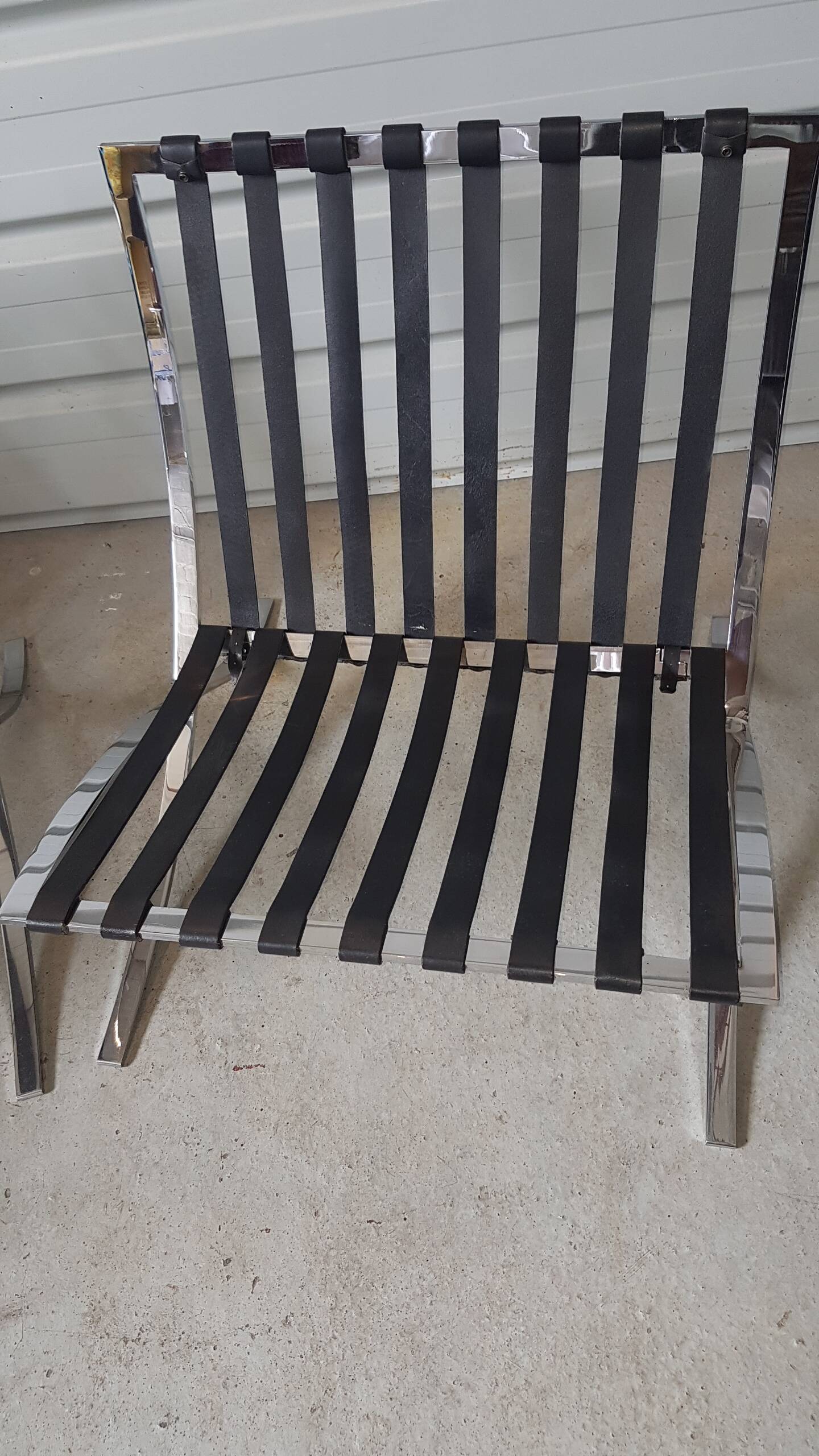 Paire de chauffeuse Barcelona de Mies Van Der Rohe, Knoll