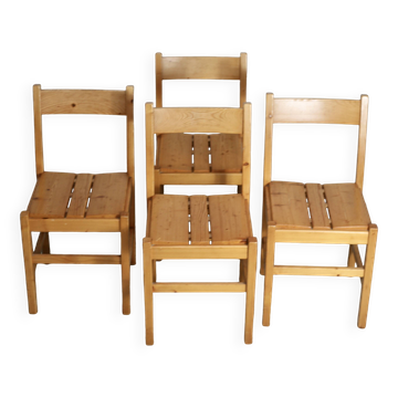 Charlotte Perriand (séléction de ) pour Les Arcs, set de 4 chaises, France,  circa 196