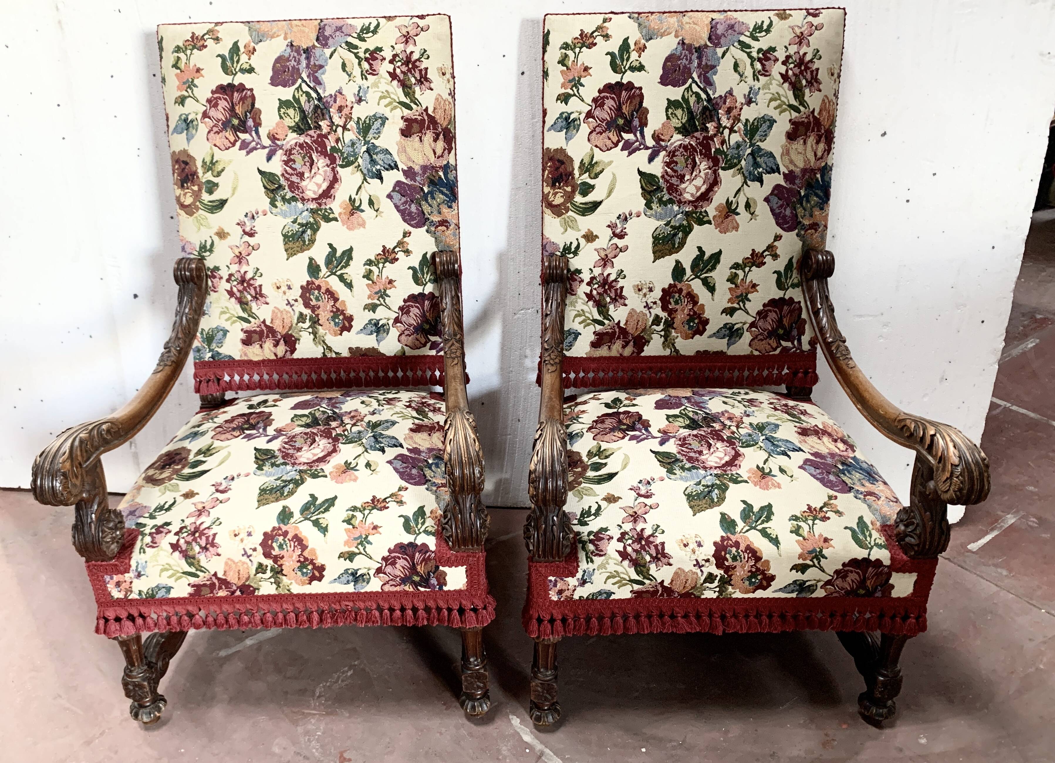 Pair of Renaissance style armchairs in solid walnut, 19th century