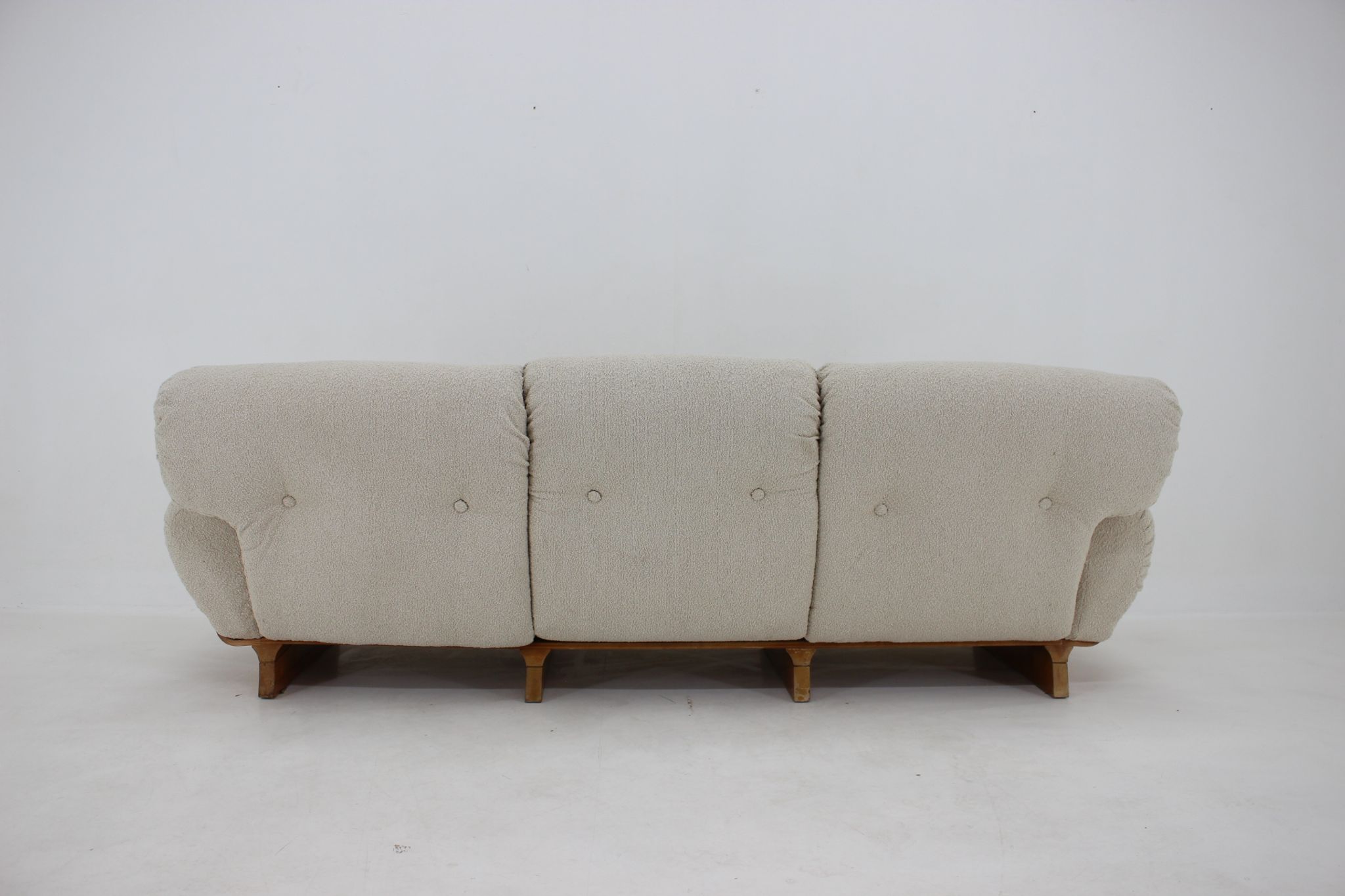 Italian sofa design from the 1970s