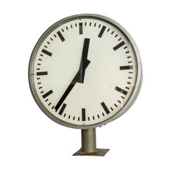 Horloge de gare géante vintage