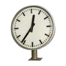 Horloge de gare géante vintage