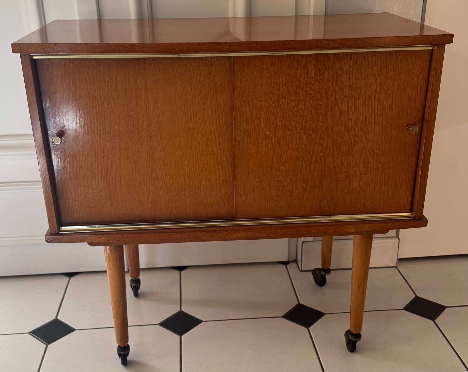 Vintage Scandinavian sideboard/buffet
