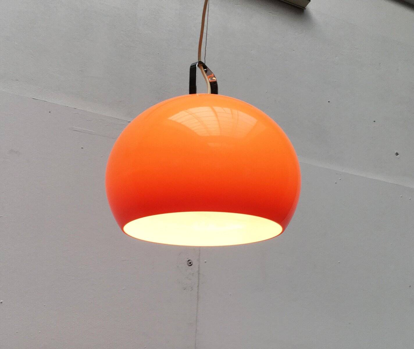 Suspended lamp Zurich Italian from the space age mid-century by Luigi Massoni for Guzzini.