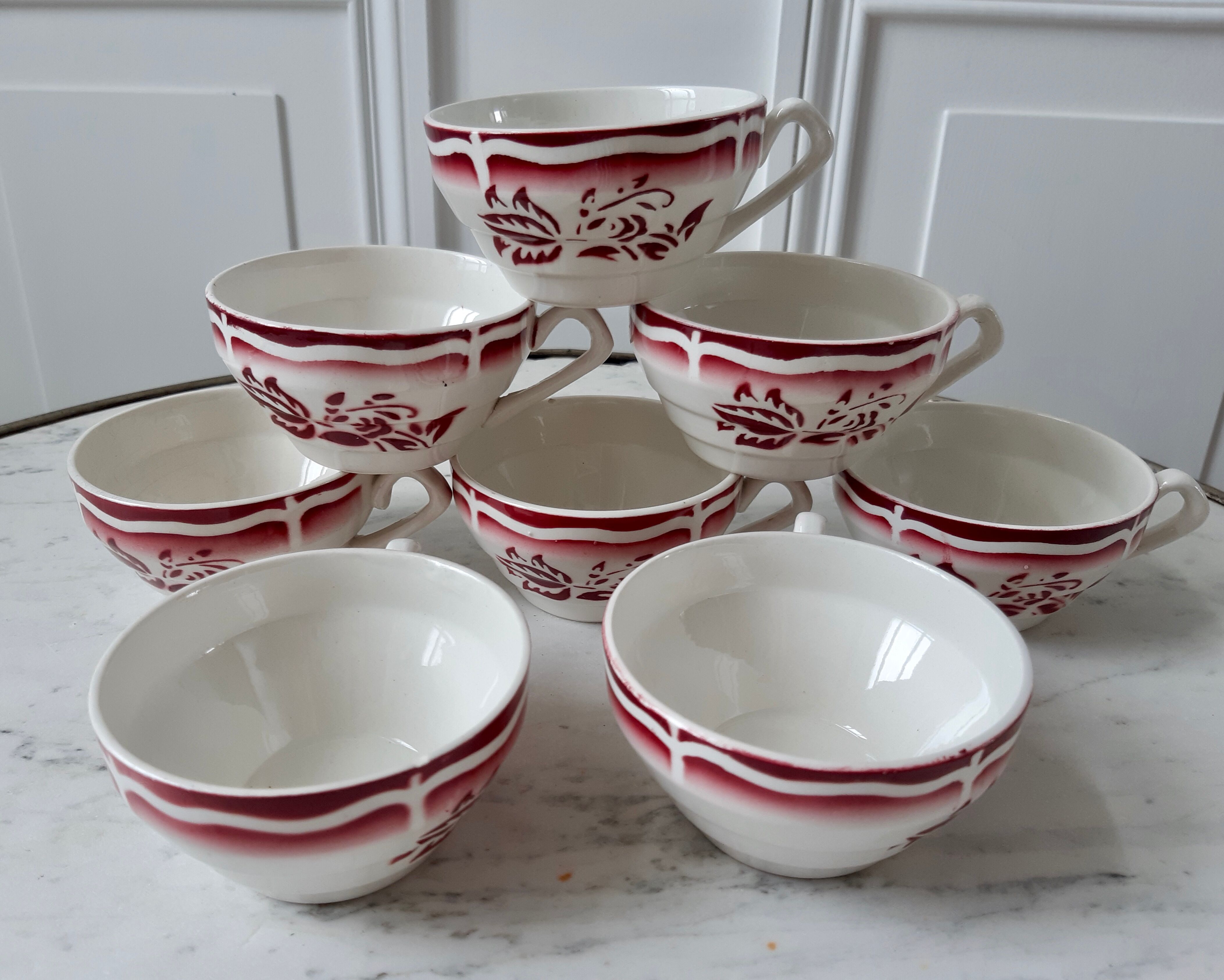 Lot de 8 tasses à café Digoin Sarreguemines modèle Ala