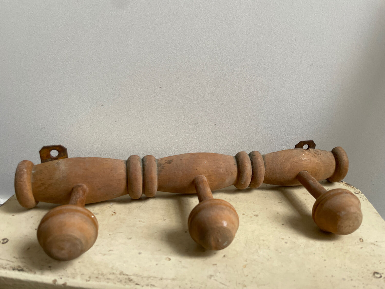 Wall coat rack with 3 hooks