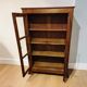 Petite armoire vitrée