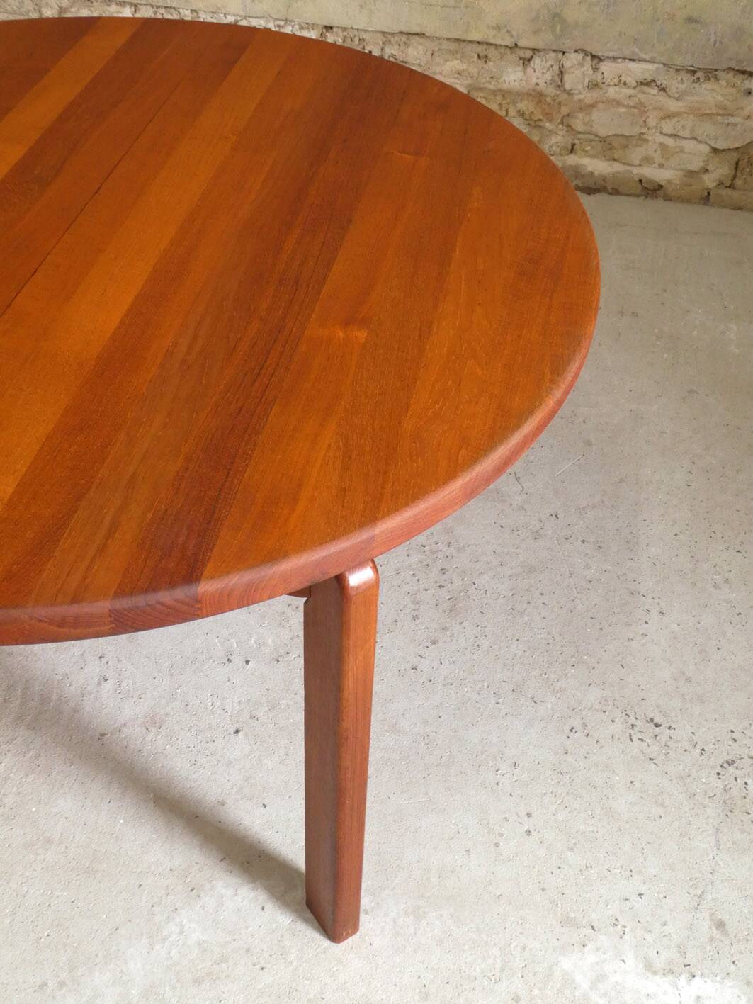 Table à manger danoise en teck massif, 1960