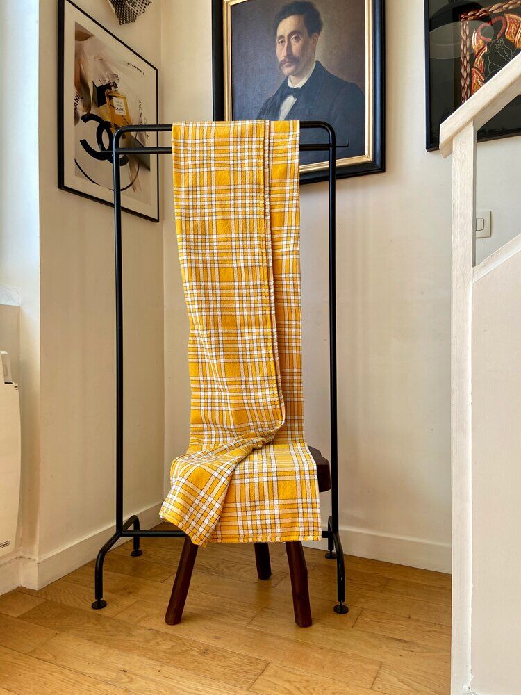 Yellow plaid cotton tablecloth ☐ 140 x 175 cm