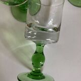 Set de 12 verres gobelets massifs à pied 1960