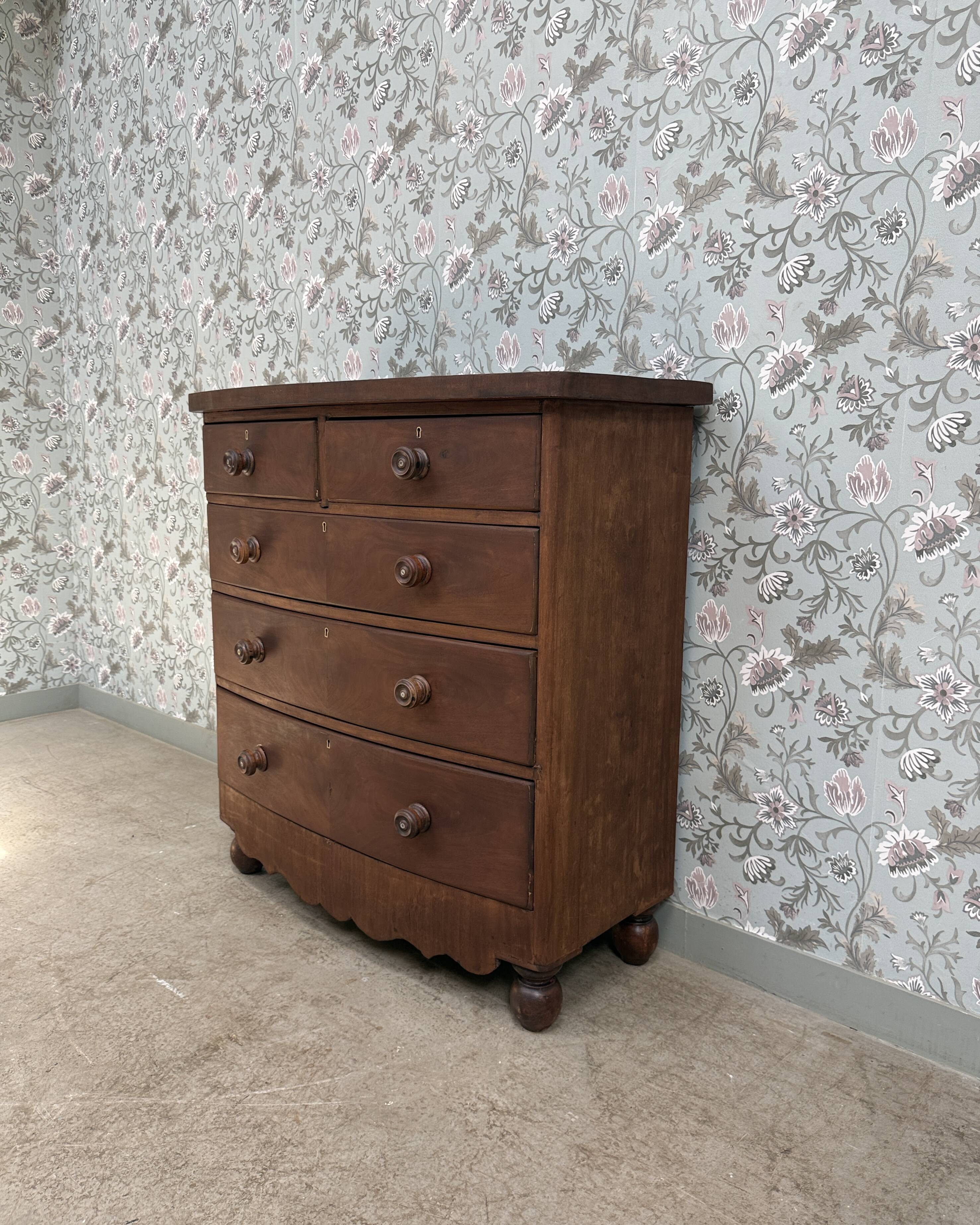 Large antique English chest of drawers (renovated)