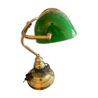 "Banker" type lamp