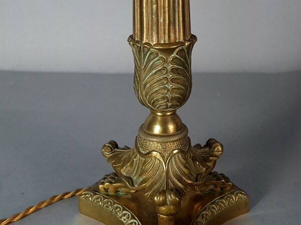 Ancien flambeau bronze laiton monté en lampe avec abat-jour, 44 cm C676
