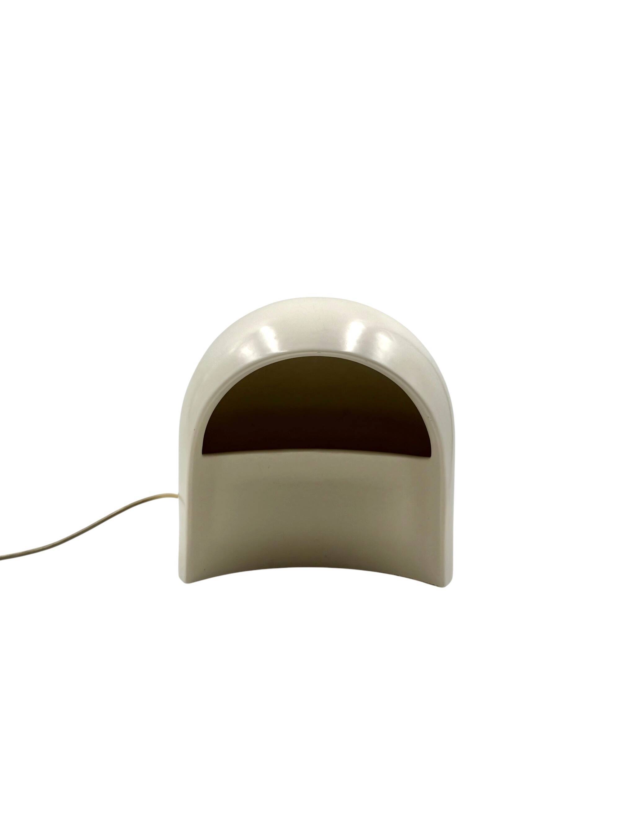 Organic white ceramic table lamp, Italy 1970