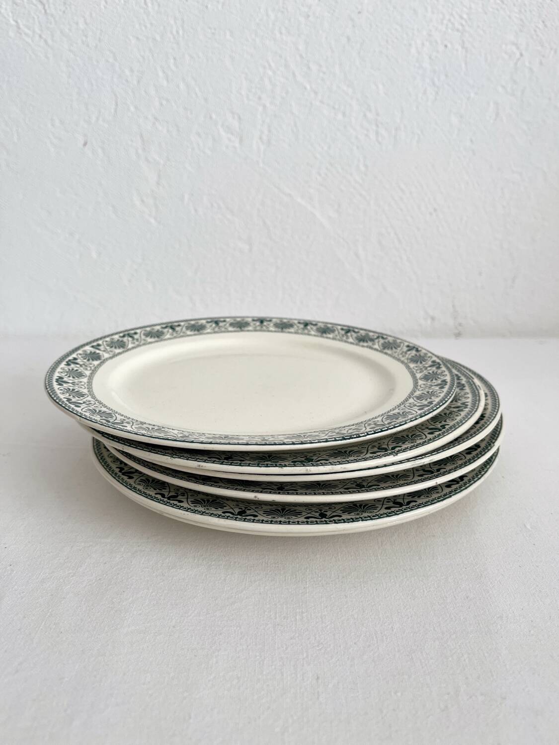 6 ironstone dessert plates “Palmettes” Boch Freres La Louvière