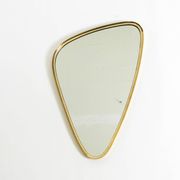 Heavy mid-century brass kidney-shaped wall mirror from Münchner Zierspiegel