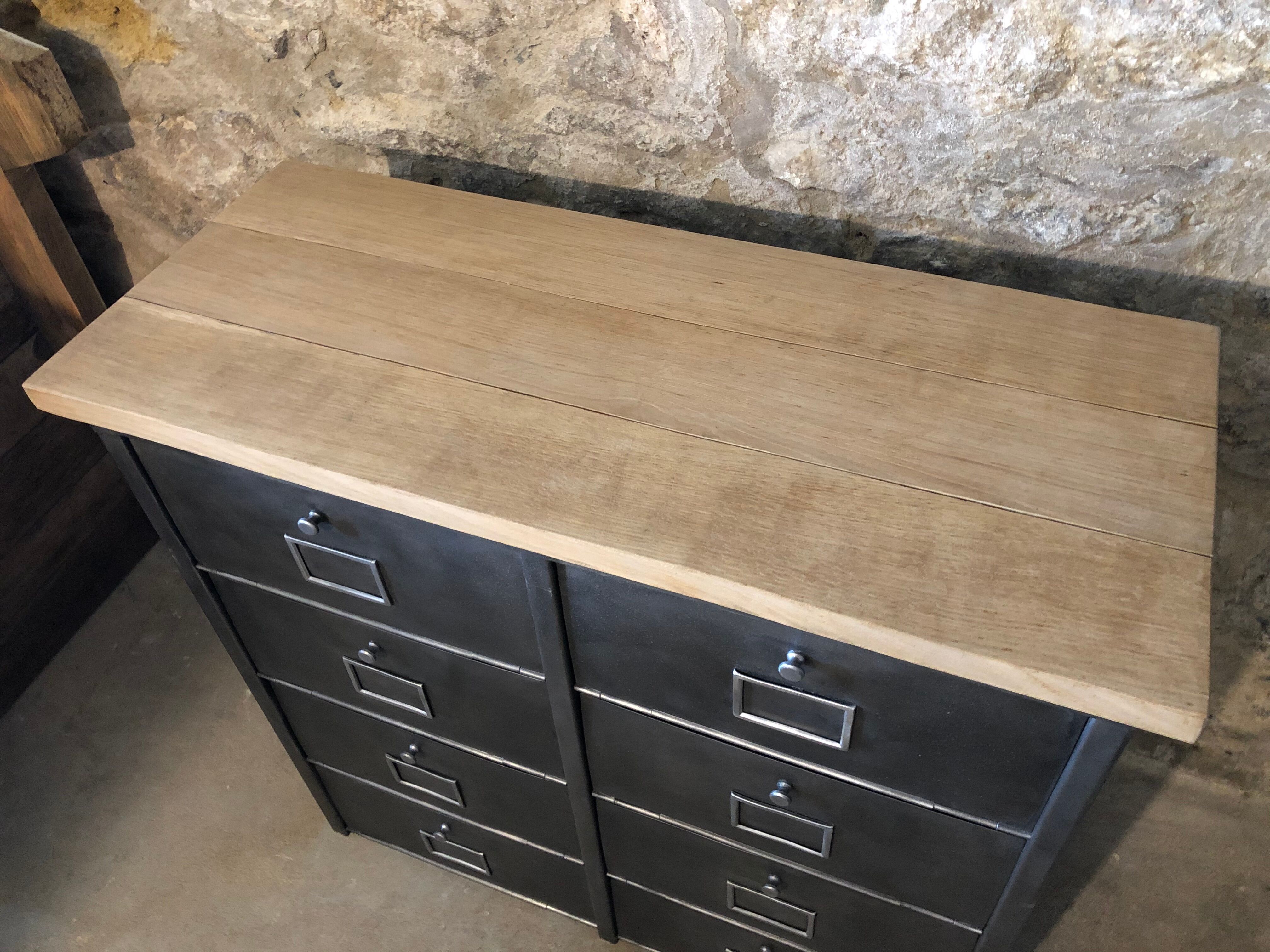 Industrial valve furniture with metal wood valves