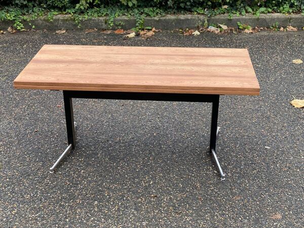 Table basse relevable en bois brut, restaurée