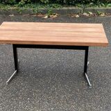 Table basse relevable en bois brut, restaurée