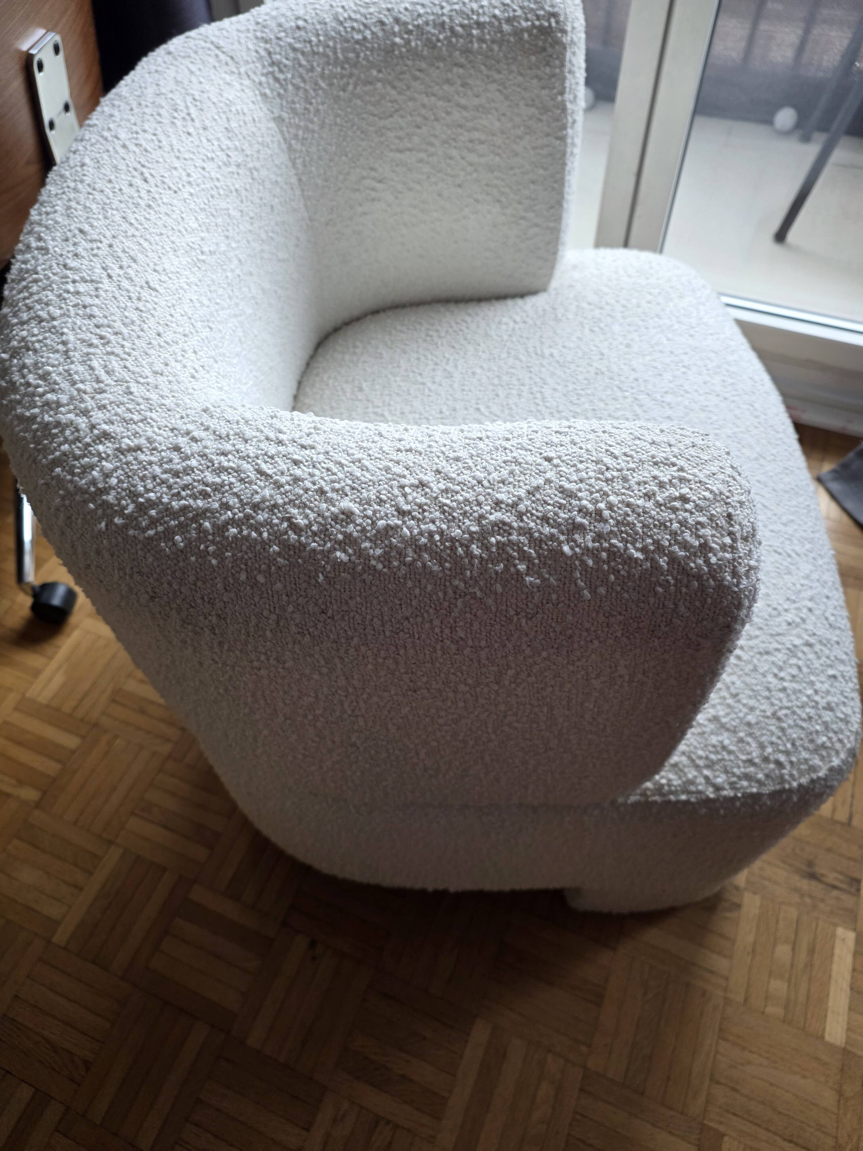 Lot 2 fauteuils petit modèle tissu bouclette, darrel
