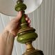 Lampe vintage en bois tourné chic dorée