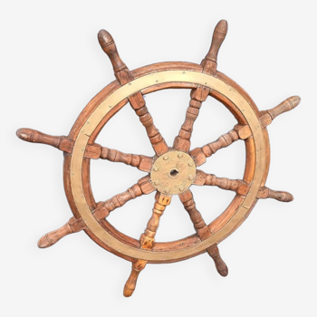 Wooden wheel bar