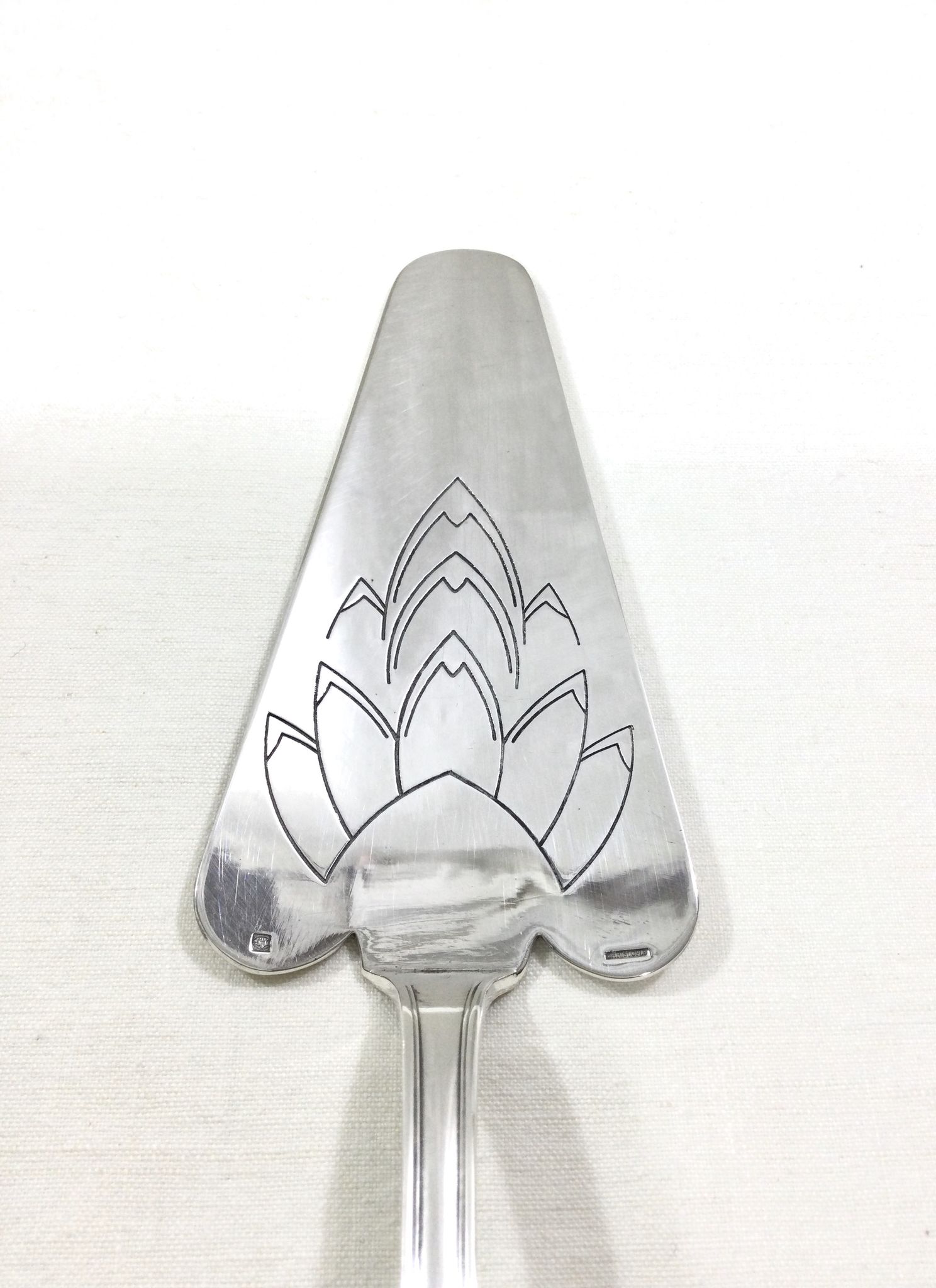Christofle – Pelle à Tarte Modèle Chevron