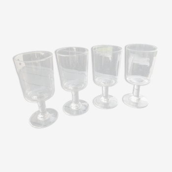 Set of 4 stemmed glasses