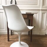 Tulip chair by Eero Saarinen for Knoll International