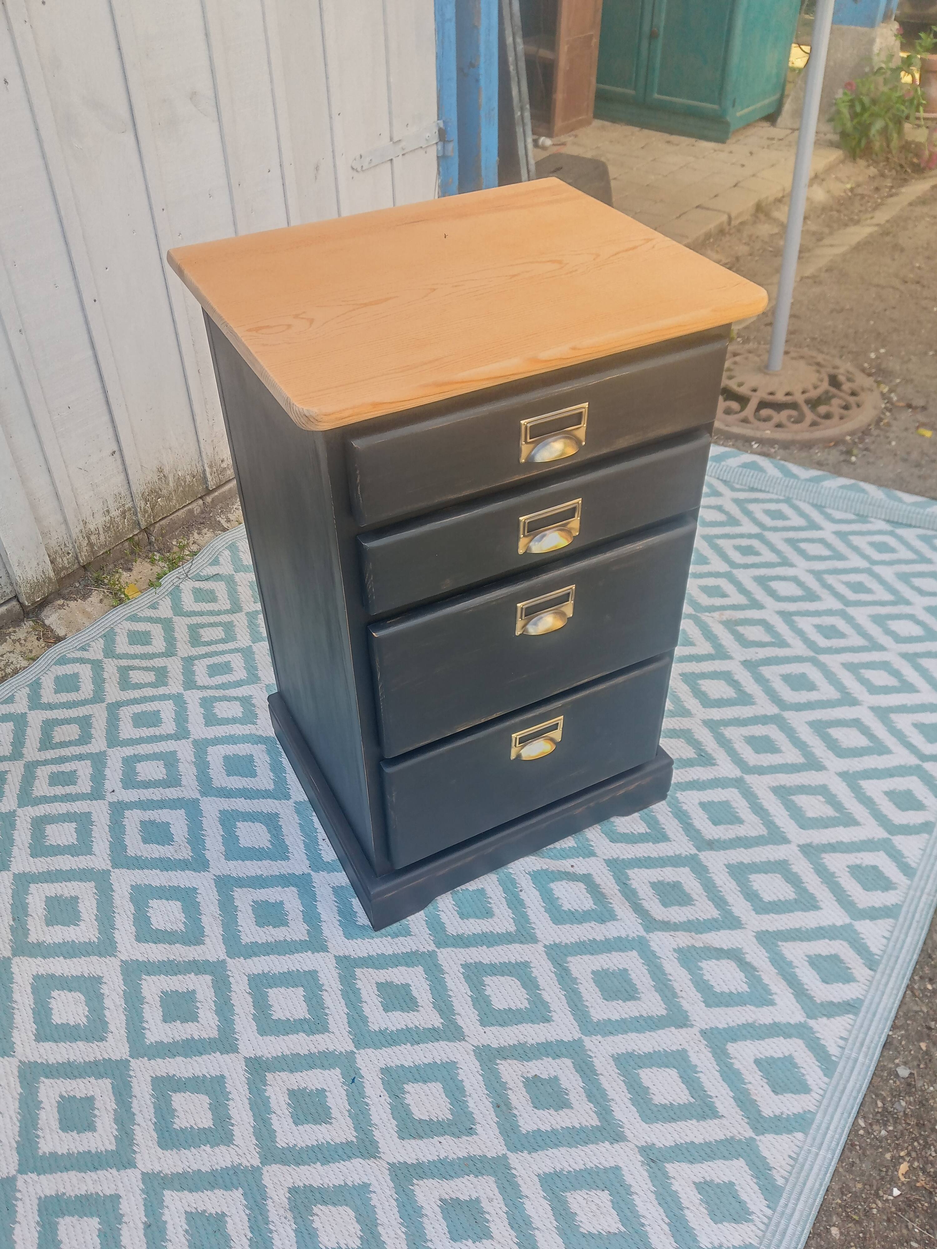 Black patina chest of drawers