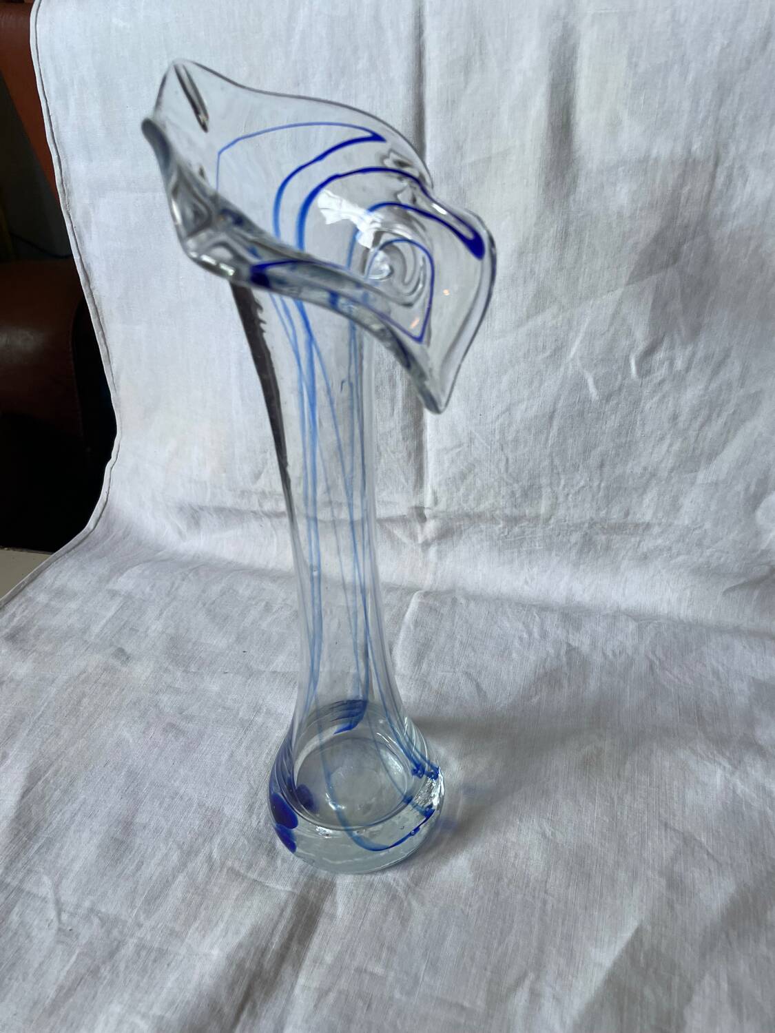 Vase en verre soufflé  vintage