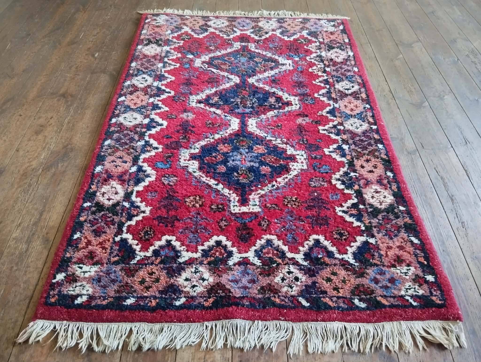 Handmade Indo Qashqai rug 148x95cm