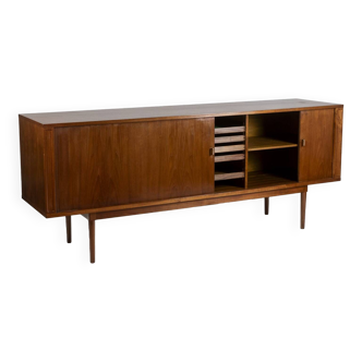 Peter Løvig Nielsen. Teak sideboard. 1970s