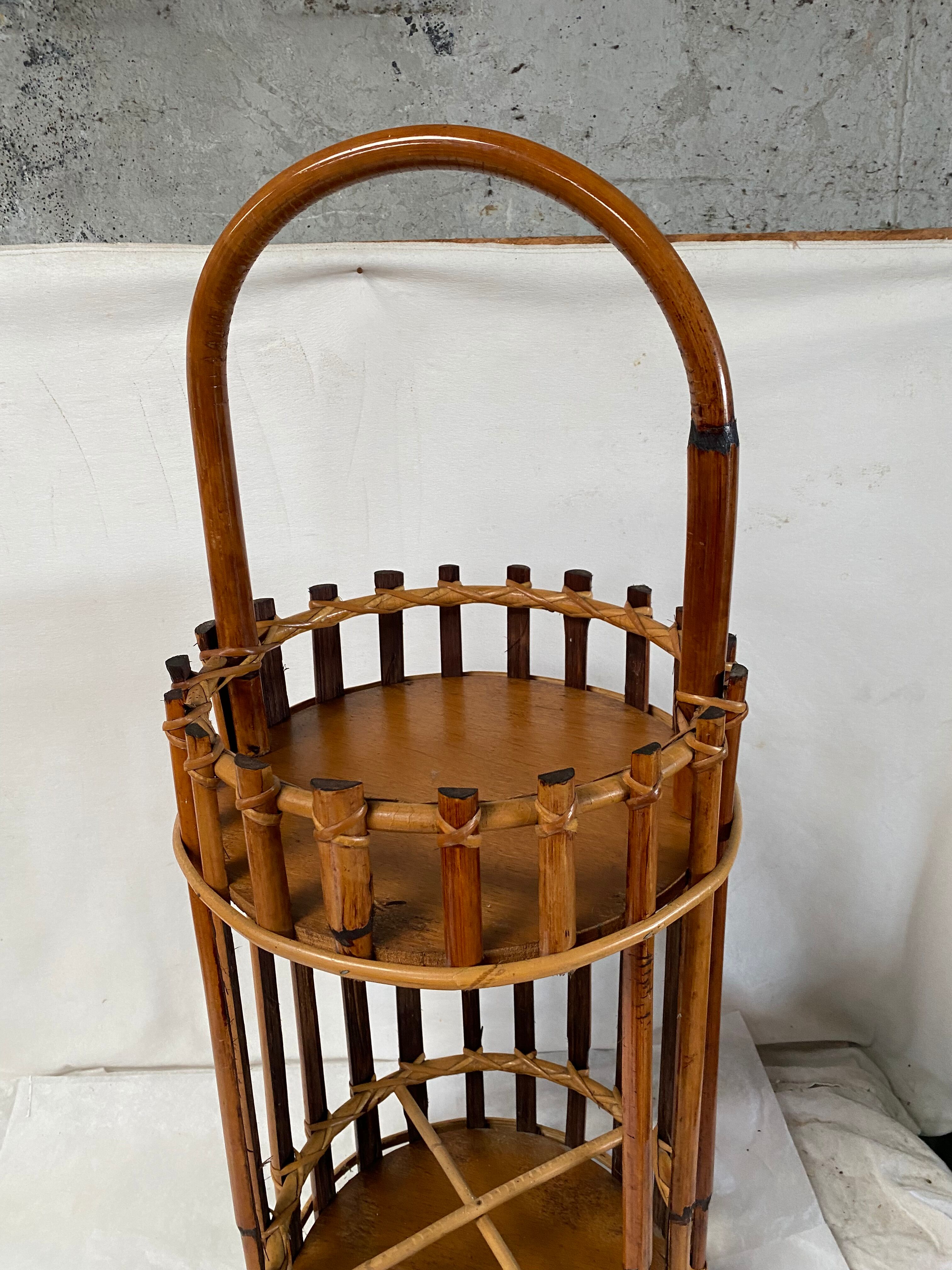 Rattan bar basket