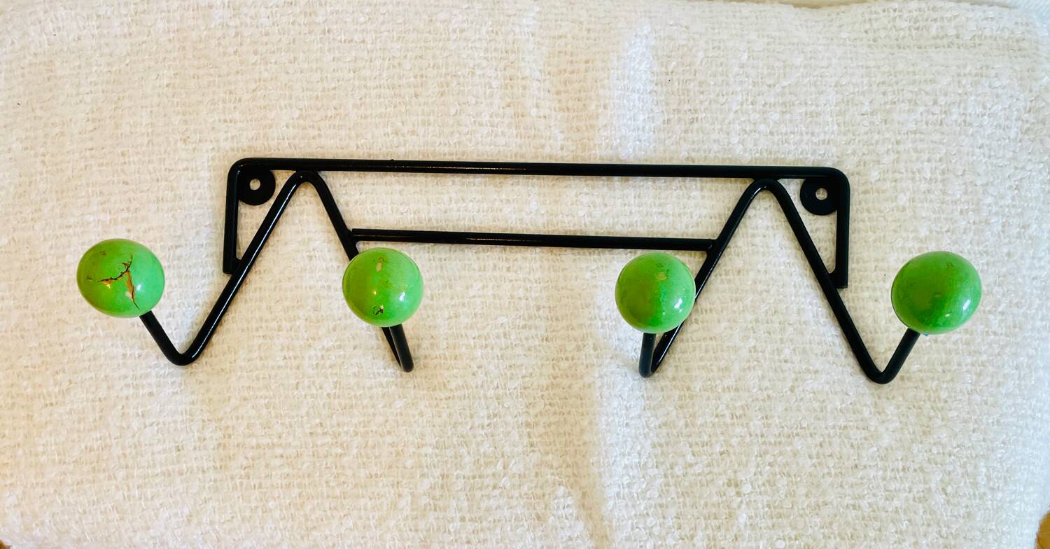 apple green coat rack. E