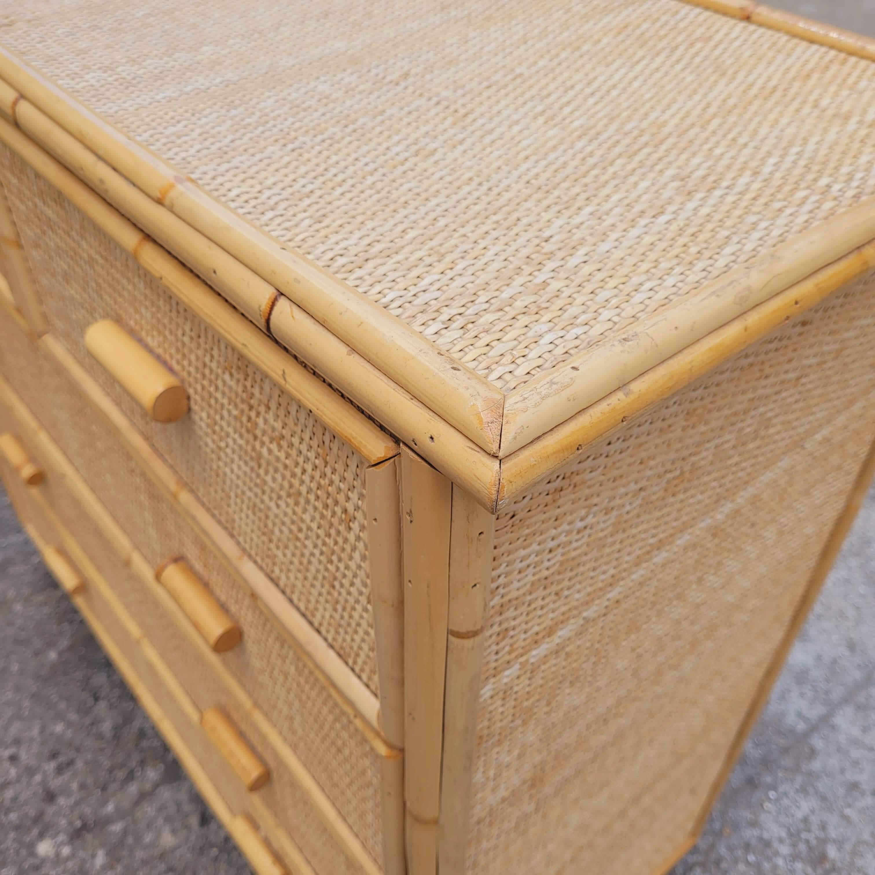 Commode rotin vintage