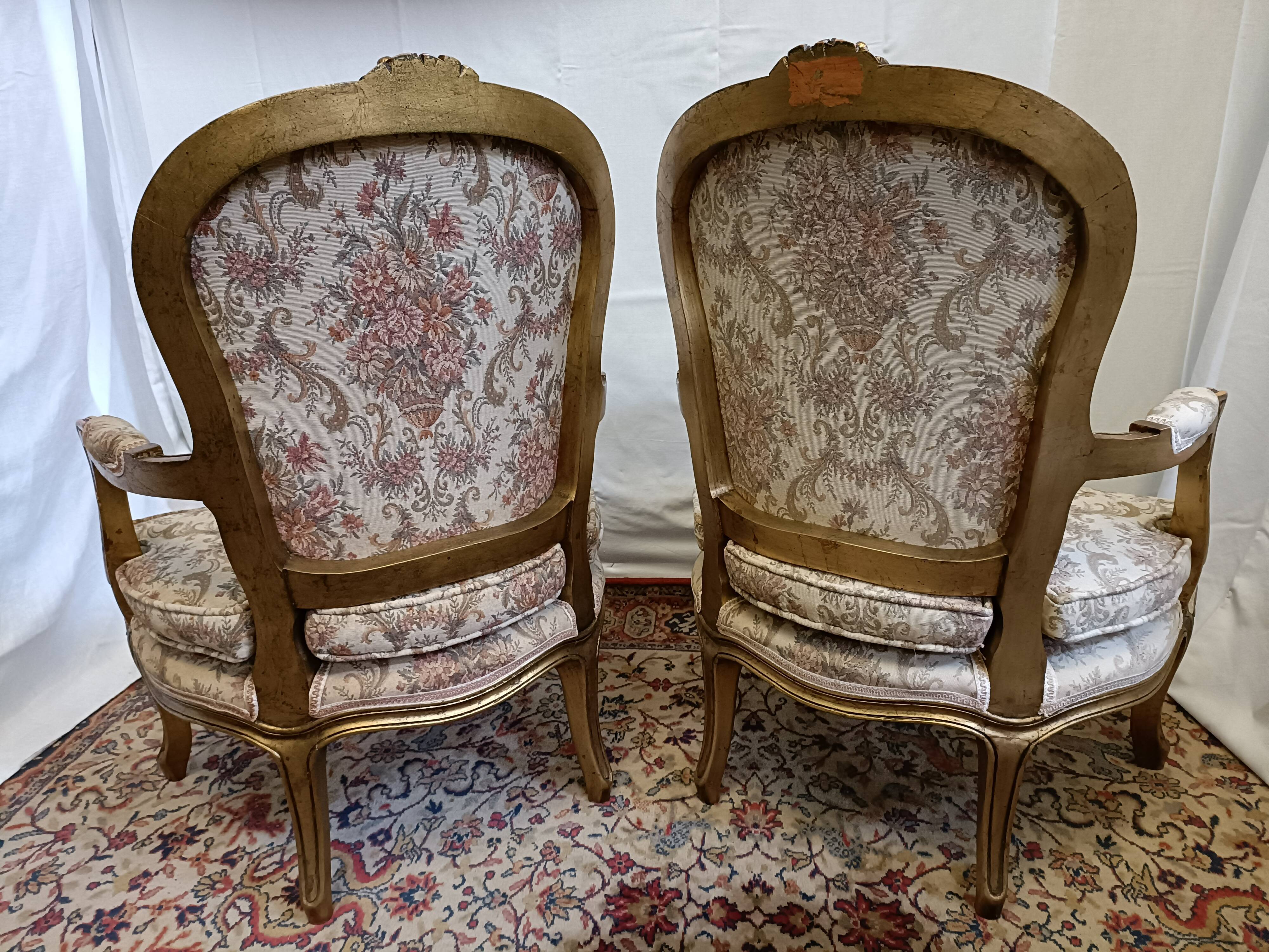 Pair of shepherdesses Louis XV gilded wood