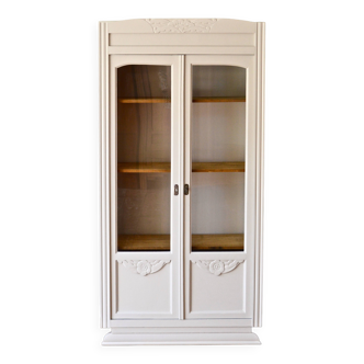 glass cabinet