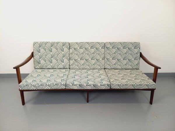 Banquette canapé 3 places scandinave Arne Wahl Iversen pour Komfort en teck