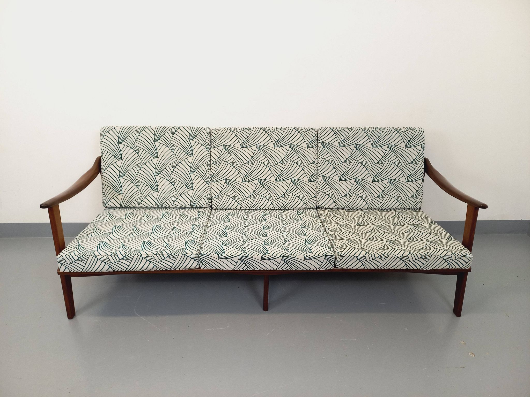 Scandinavian 3-seater sofa bench by Arne Wahl Iversen for Komfort in teak