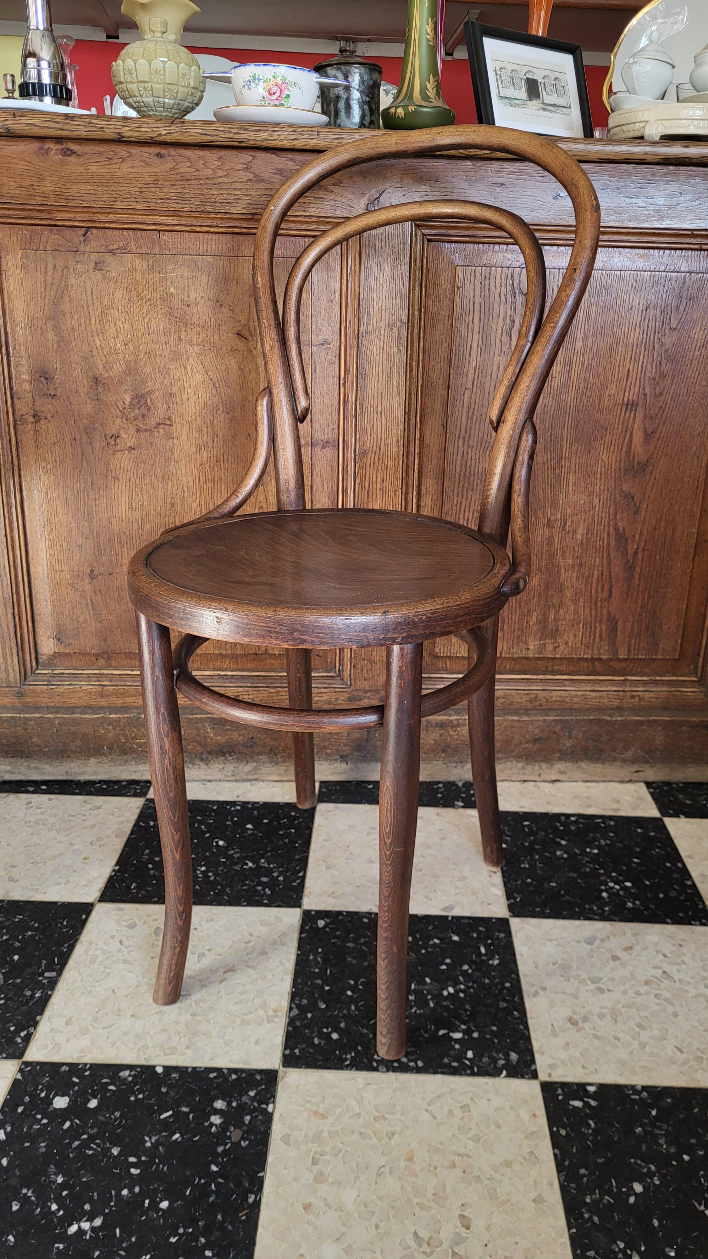 Mundus bistro chair