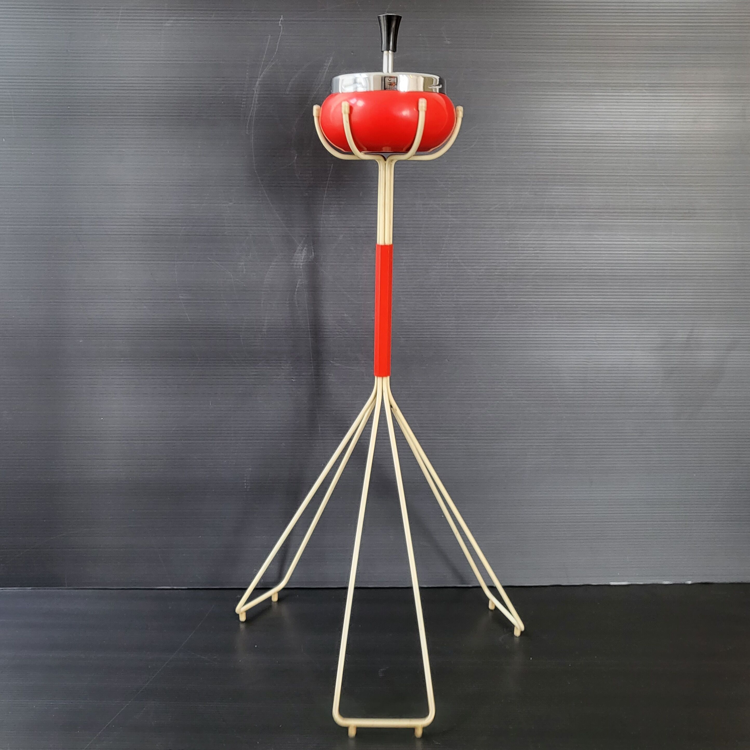 Vintage ashtray 1950