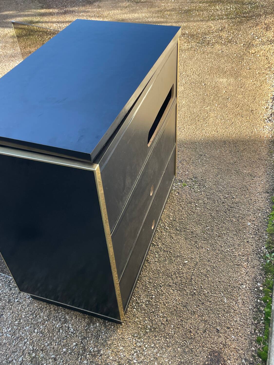 Vintage black and gold TV cabinet from the 70s/80s