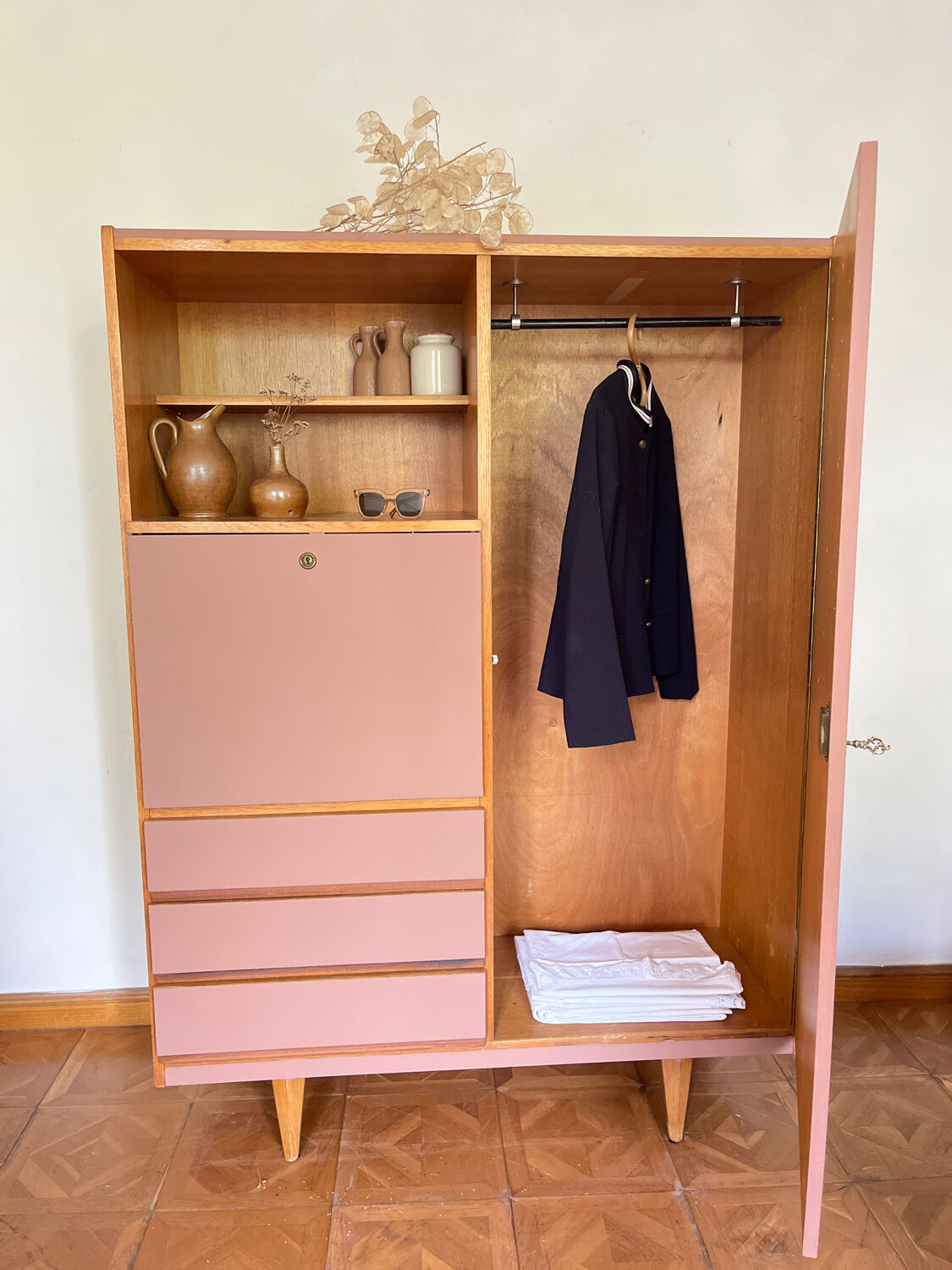 Wardrobe & chest of drawers old pink and wood