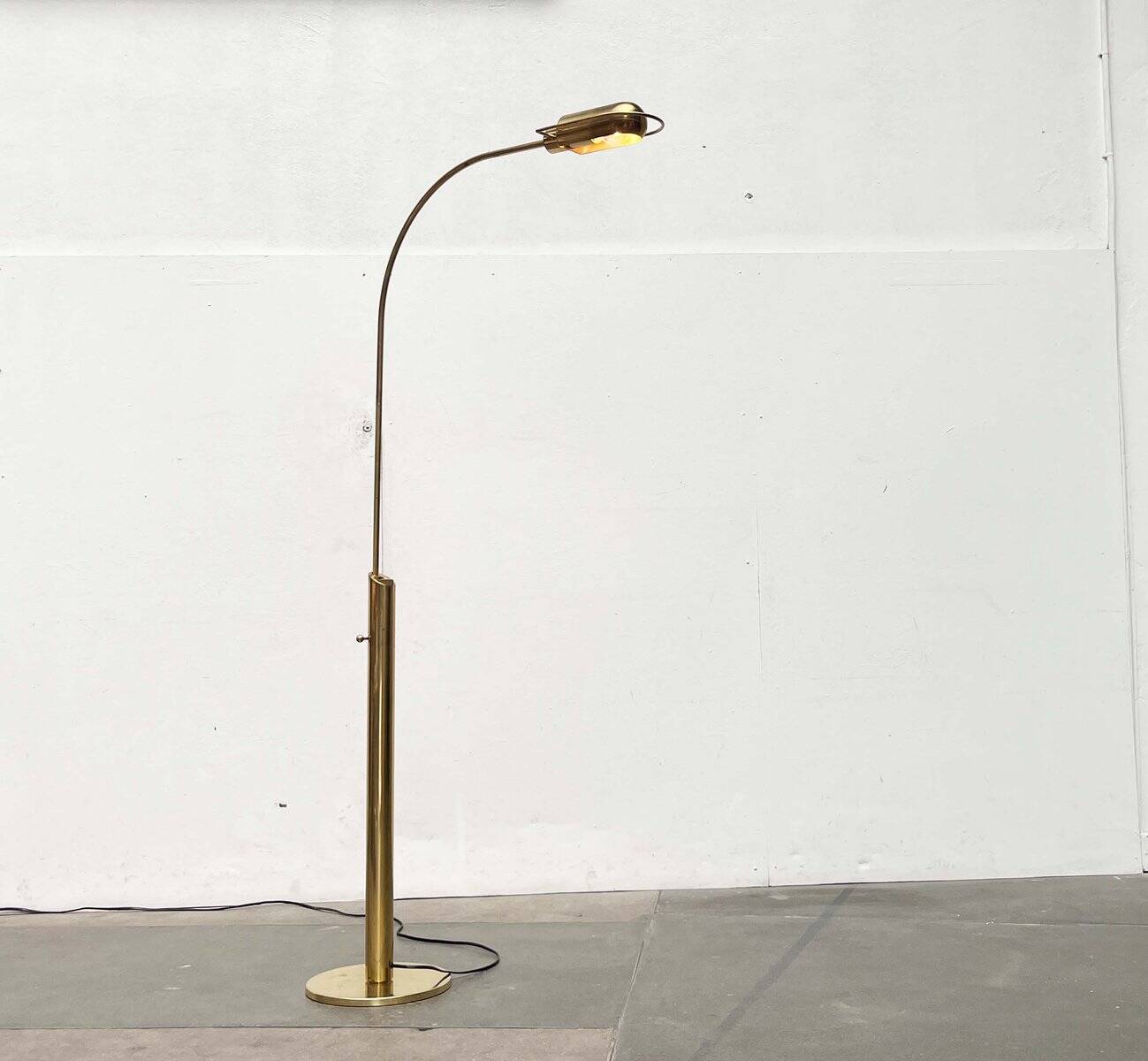 Vintage Hollywood Regency brass floor lamp by designer Florian Schulz, 1970s.