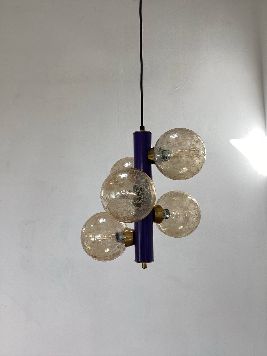 Pendant lamp space age purple light