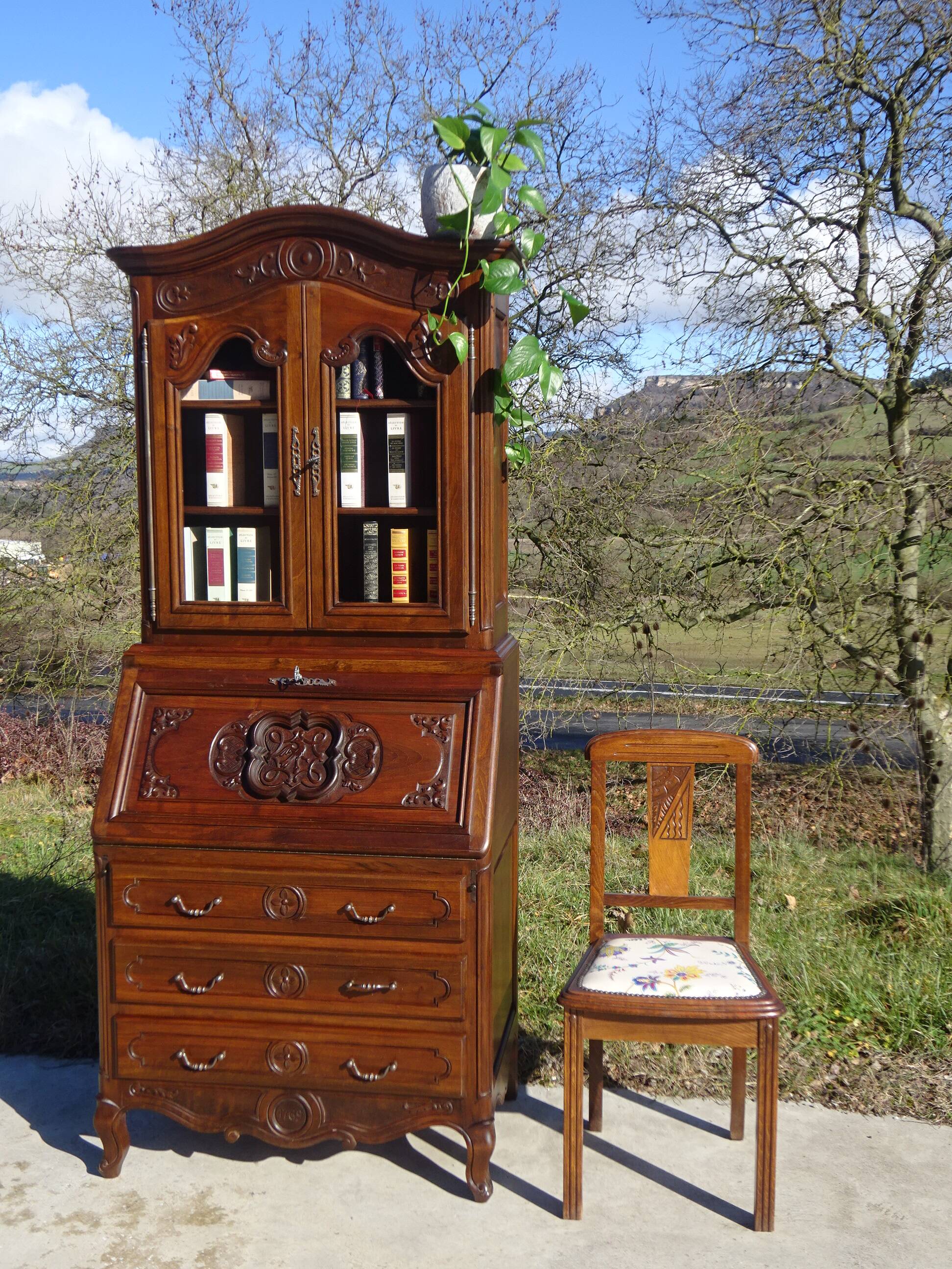 Meuble 3 en 1, secrétaire, commode et vitrine